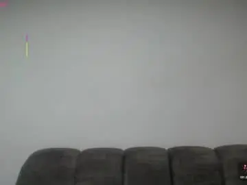 Chaturbate Free Live Porn of emilyhines__