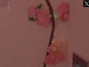 Chaturbate Live Sex Cam of moon_eyess