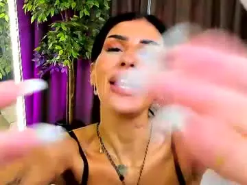 Chaturbate Watch Live Sex Cams of brainybelle