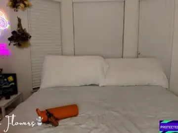 Chaturbate Live Sex of violetttflowers