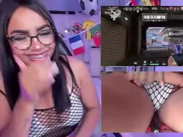 Chaturbate Live Sex Cam of aliceroys