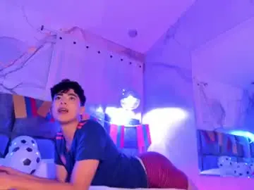 Chaturbate Live Sex Cam of dominicjay_