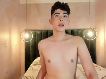 Chaturbate Live Sex Cam of dominicjay_