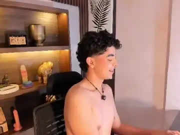 Chaturbate Live Sex Cam of dominicjay_