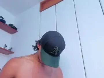 Chaturbate Live Sex Cam of jonryder_