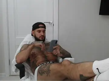 Chaturbate Adult Webcam of maxi_foxxx