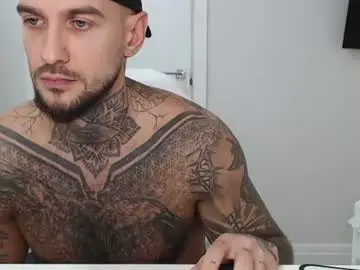 Chaturbate Live Sex Cam of maxi_foxxx