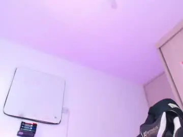 Chaturbate Live Sex Cam of calavalerio