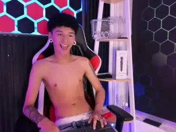 Chaturbate Free Live Porn of david_banks_