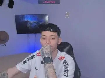 Chaturbate Best live sex cam show of estivenvel