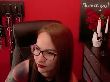 Chaturbate Live Sex Cam of gina_hotlick