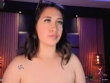 Chaturbate Free Live Porn of lauroberts