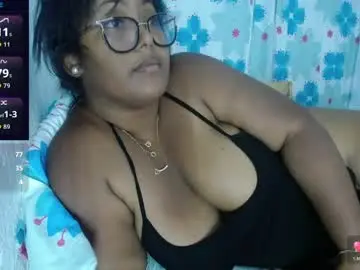 Chaturbate Live Sex Cam of miajoseph_