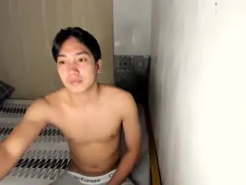 Chaturbate Adult Video Chat of tastylicious_kim