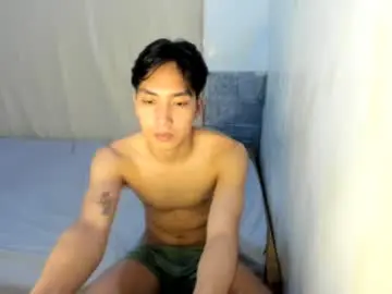 Chaturbate Live Sex Cam of tastylicious_kim