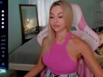 Chaturbate Live Porn of adeleroberts
