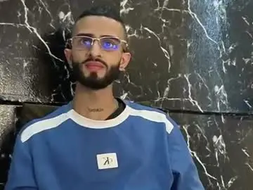 Chaturbate Live Porn of aureliano_001
