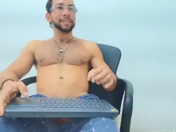 Chaturbate Adult Webcams of felipe_diamond