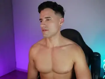 Chaturbate Free Live Porn of krops_