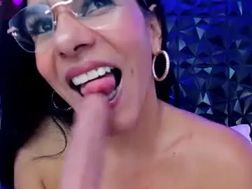 Chaturbate Live Porn of mandyfisher