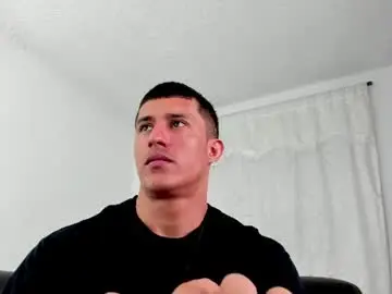 Chaturbate Best live sex cam show of muscle_man07