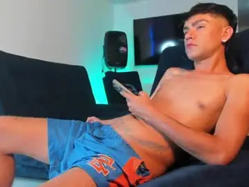 Chaturbate Live Sex Cam of steven_baby69