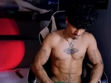 Chaturbate Free Porn Cam of thomas_fit1