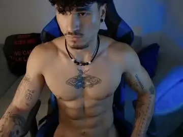 Chaturbate Live Sex Cam of thomas_fit1