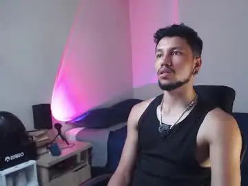 Chaturbate Live Sex Cam of yeff_stone