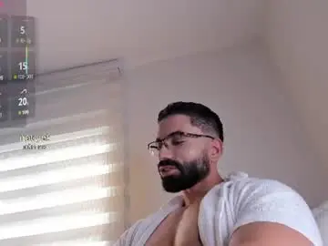 Chaturbate Live Sex Cam of edrick_walton