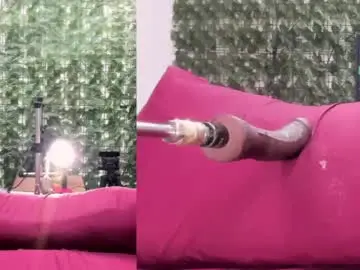 Chaturbate Free Live Porn of cristal_thompson_