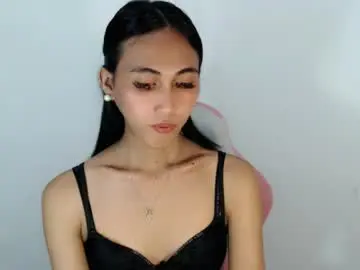 Chaturbate Live Sex Cam of lucyseductive_