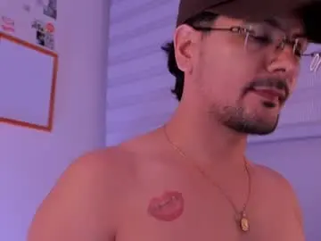 Chaturbate Best live sex cam show of derekgrayx