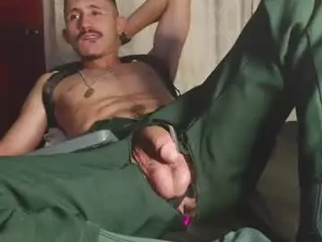 Chaturbate Live Sex Cam of xxxhome_alonexxx