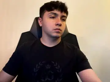 Chaturbate Free Live Porn of aron__cooper