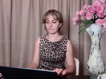 Chaturbate Adult Webcams of crystalfever_