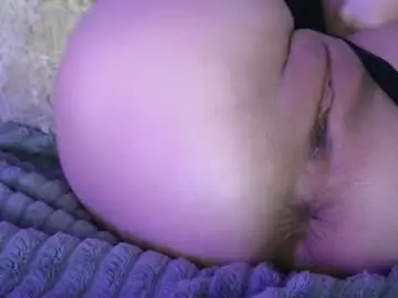 Chaturbate Free Live Porn of julie13tuyo