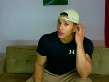 Chaturbate Live Sex Cam of kale_tomson