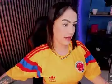 Chaturbate Free Porn Cam of emily_roberts1