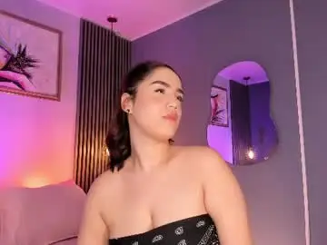 Chaturbate Live Sex Cam of emily_roberts1