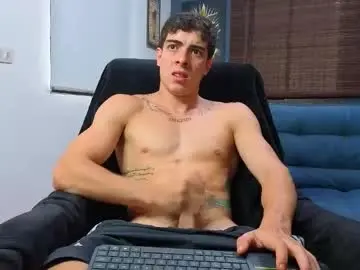 Chaturbate Sex Cam of ethangreey1