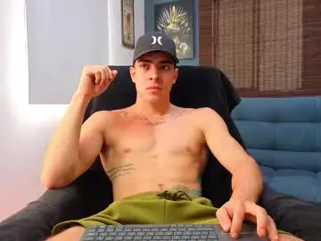 Chaturbate Live Sex of ethangreey1