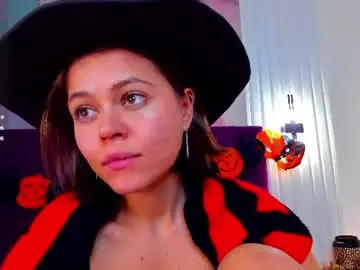 Chaturbate Live Sex Cam of kelly_cuutie