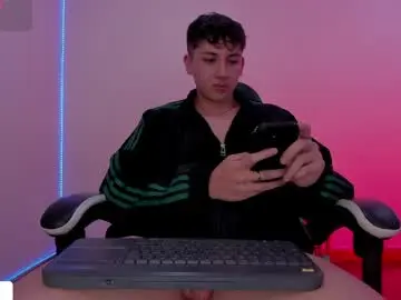 Chaturbate Adult Webcam of oliver_kyy
