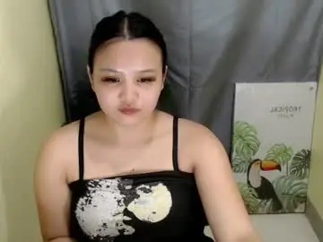 Chaturbate Live Sex Cam of yournaughty_leigh