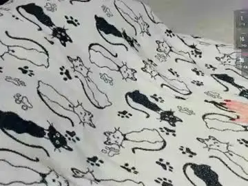 Chaturbate Live Sex Cam of glossybabe_