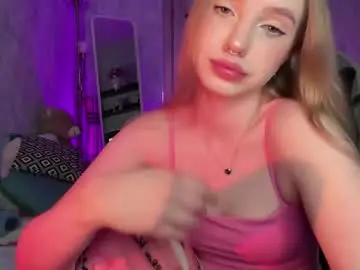 Chaturbate Live Sex Cam of itsevedarkside_