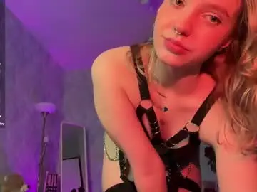 Chaturbate Adult Video Chat of itsevedarkside_
