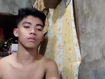 Chaturbate Live Sex Cam of laurence_cuttieguyhere