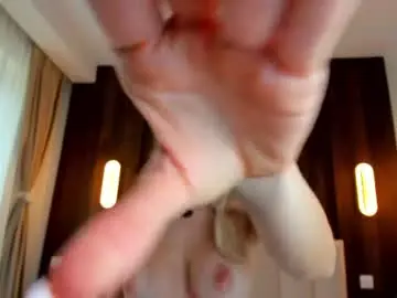 Chaturbate Free Porn Cam of saradiamond01